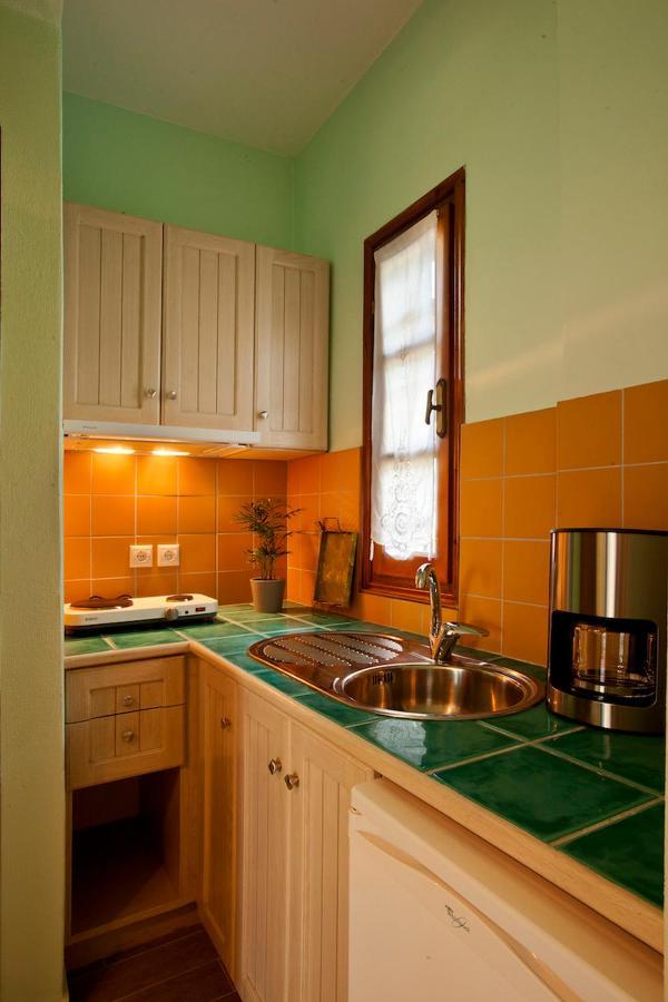 Victoria'S Guesthouse Damouchari Esterno foto