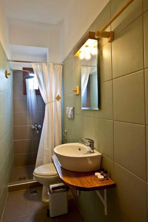 Victoria'S Guesthouse Damouchari Esterno foto