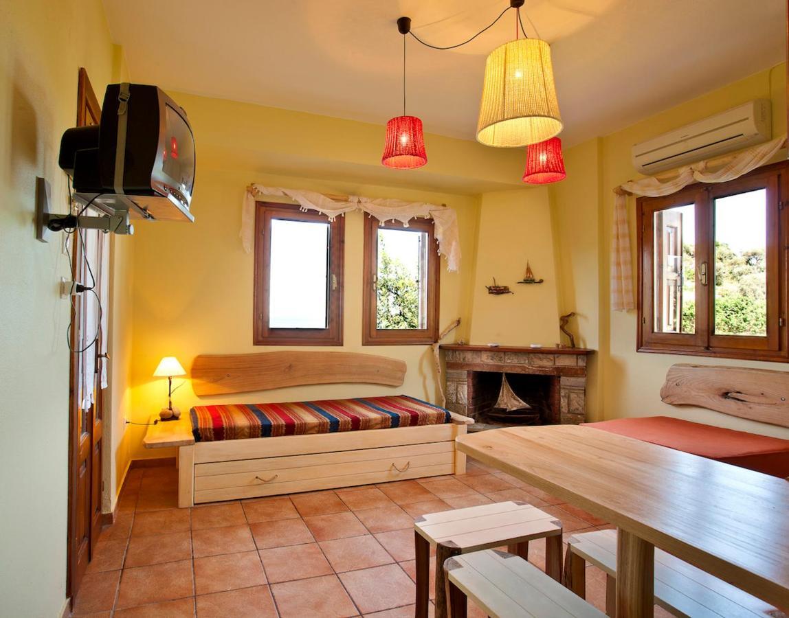 Victoria'S Guesthouse Damouchari Esterno foto